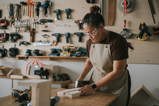 Multi-Tools vs. Single-Purpose Tools: Which Is Better for Your Workshop?